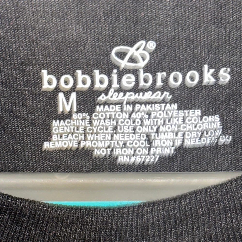 Bobbie Brooks charming black
